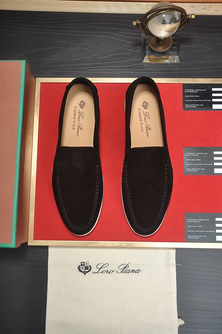 Men's shoes 💰400💶[𝐥𝐨𝐫𝐨 𝐏𝐢𝐚𝐧𝐚] [Couple model] High-end quality, affordable price, LP classic loafers, Italian treasure brand, the only brand that can match Hermès! Only after wearing it do we know that we can’t live up to our feet. Women’s code: 35-40 (customized sizes 34, 41, 42 are non-returnable) Men’s code: 38-44 (customized 45, 46, 47, 48 are non-refundable) Fabric: Customized imported cashmere Lining: Customized imported fetal cowhide Foot: Imported benzene-dyed calfskin Outsole: Exclusive original glass rubber outsole